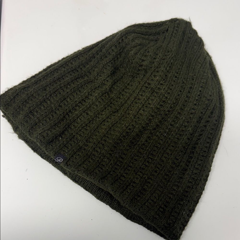 Ribbed Knit Beanie in Olive Green Black Lined - LIKE NEW - Plush Apparel Corp.